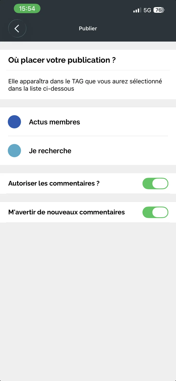 Sur téléphone, choix de la rubrique et des options de commentaires avant de publier